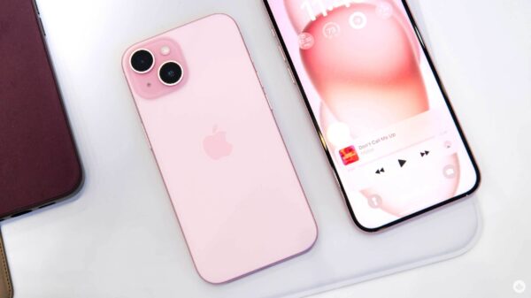 گوشی موبایل استوک اپل دو سیم کارت مدل Apple iPhone 15 CH/A 6GB 128GB صورتی